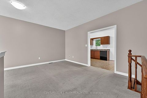 Photo 11 at 12 Lamont Crescent, Ardagh, Barrie