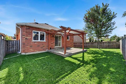 Photo 30 at 12 Lamont Crescent, Ardagh, Barrie