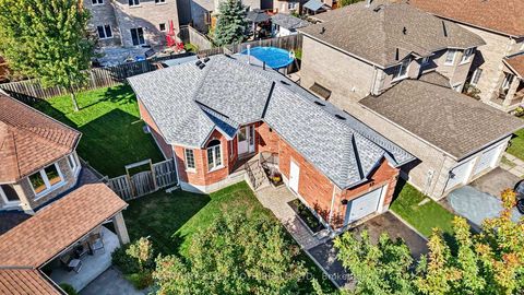 Photo 33 at 12 Lamont Crescent, Ardagh, Barrie