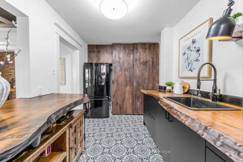 Photo 15 at 6 - 68 Kendal Avenue, Annex, Toronto