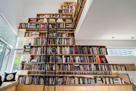 Photo 9 at 61 Seaton Street, Moss Park, Toronto