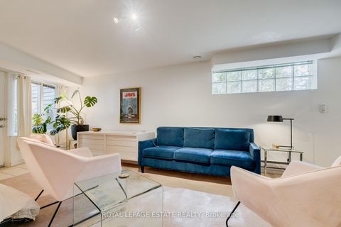 Photo 37 at 61 Seaton Street, Moss Park, Toronto