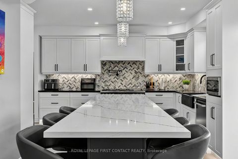 Photo 11 at 36 Regalia Way, Shore, Barrie