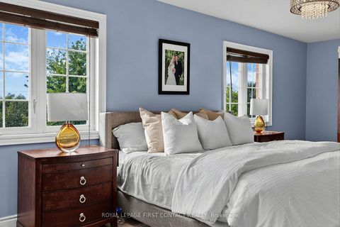 Photo 21 at 36 Regalia Way, Shore, Barrie