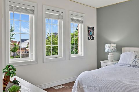 Photo 25 at 36 Regalia Way, Shore, Barrie