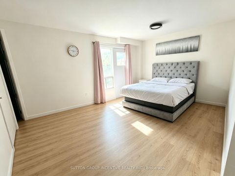Photo 11 at 110 College Crescent, Grove East, Barrie