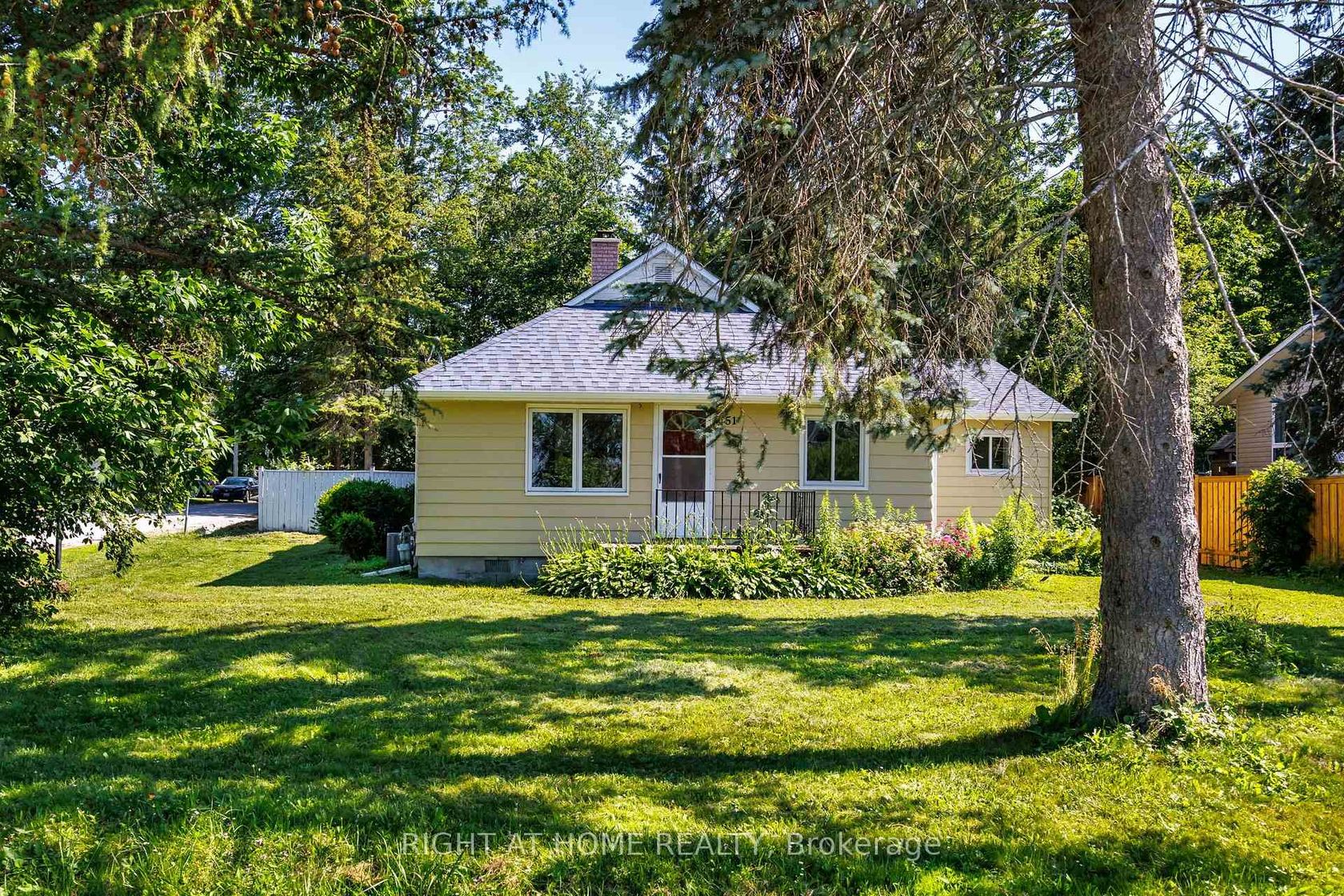 51 Lakeside Drive, Rural Innisfil, Innisfil photo number 2