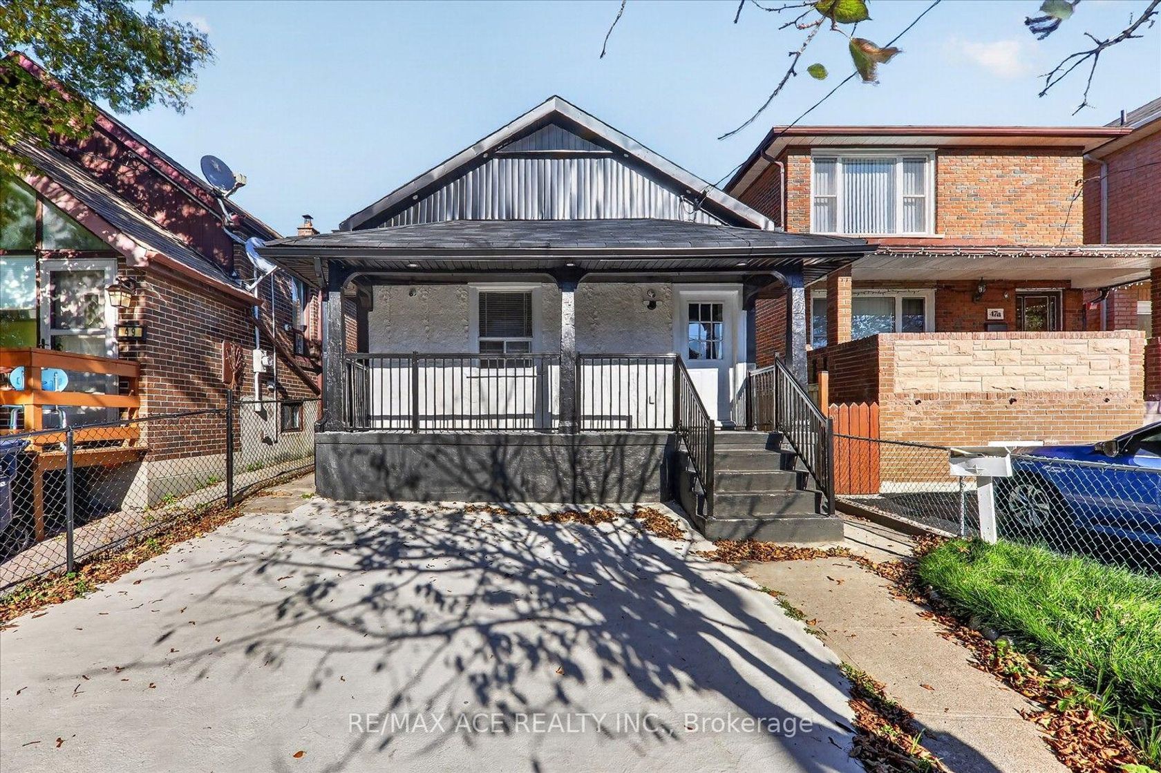 47 Laurel Avenue, Kennedy Park, Toronto 
