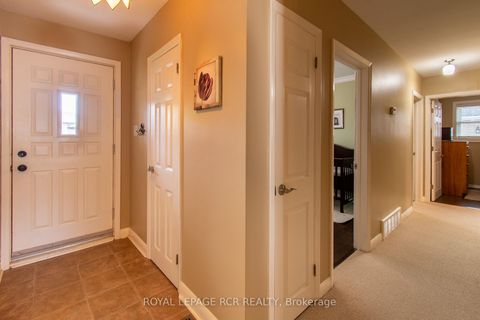 Photo 3 at 18 Oak Street, Wellington, Barrie