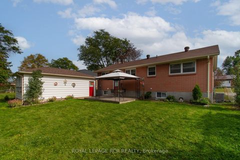 Photo 28 at 18 Oak Street, Wellington, Barrie