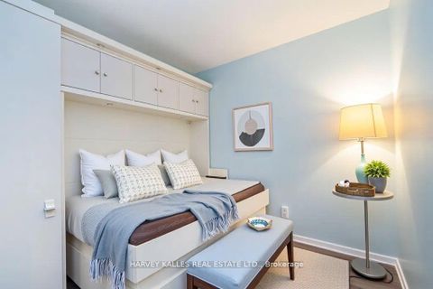 Photo 7 at 502 - 218 Queens Quay W, Waterfront Communities C1, Toronto