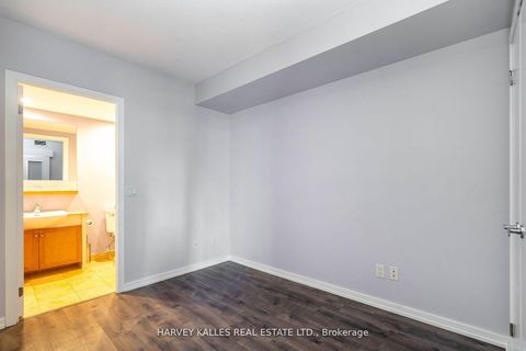 Photo 27 at 502 - 218 Queens Quay W, Waterfront Communities C1, Toronto