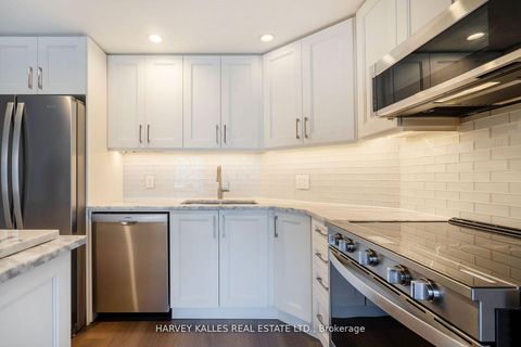 Photo 32 at 502 - 218 Queens Quay W, Waterfront Communities C1, Toronto