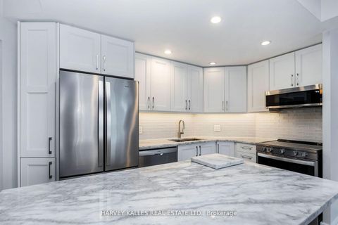 Photo 34 at 502 - 218 Queens Quay W, Waterfront Communities C1, Toronto