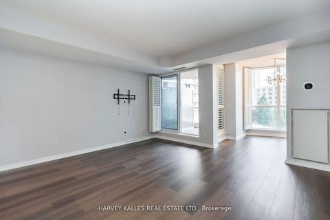 Photo 38 at 502 - 218 Queens Quay W, Waterfront Communities C1, Toronto
