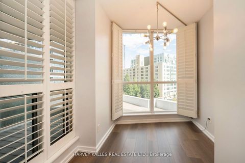 Photo 40 at 502 - 218 Queens Quay W, Waterfront Communities C1, Toronto