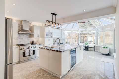Photo 7 at 5 Longhouse Street, East Woodbridge, Vaughan