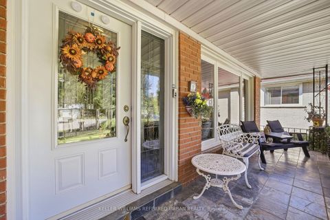 Photo 2 at 23 Banstock Drive, Steeles, Toronto