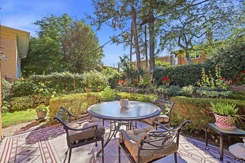 Photo 18 at 23 Banstock Drive, Steeles, Toronto
