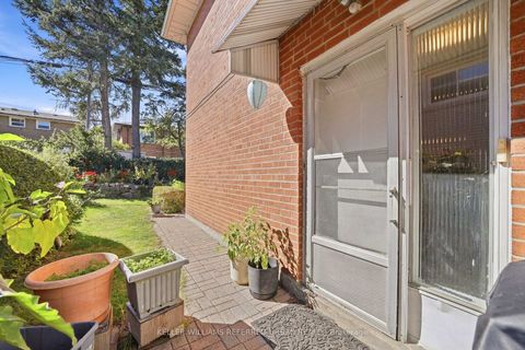Photo 33 at 23 Banstock Drive, Steeles, Toronto
