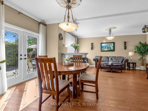 Photo 7 at 113 Sonoma Boulevard, Sonoma Heights, Vaughan