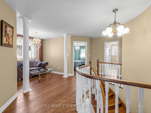 Photo 13 at 113 Sonoma Boulevard, Sonoma Heights, Vaughan
