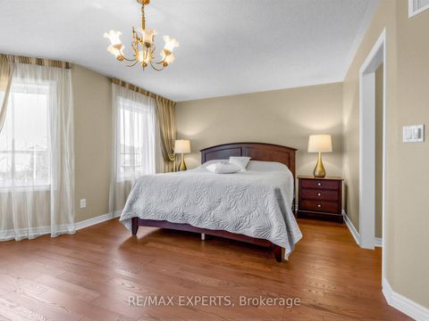 Photo 15 at 113 Sonoma Boulevard, Sonoma Heights, Vaughan