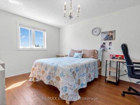 Photo 19 at 113 Sonoma Boulevard, Sonoma Heights, Vaughan