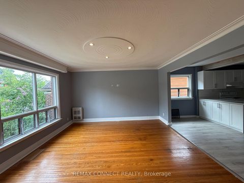 Photo 2 at 82 Brookside Avenue, Bloor West Village, Toronto