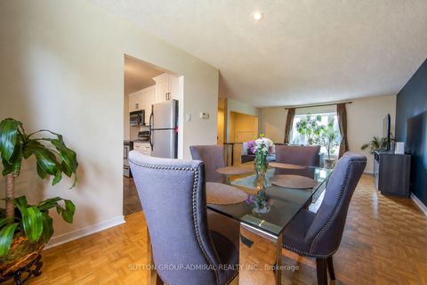 Photo 8 at 20 Sanderson Crescent, North Richvale, Richmond Hill