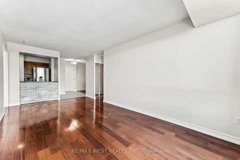 Photo 7 at 1009 - 1320 Islington Avenue, City Centre West, Toronto