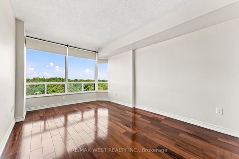 Photo 13 at 1009 - 1320 Islington Avenue, City Centre West, Toronto