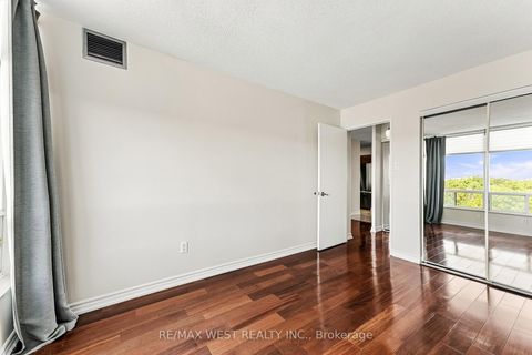 Photo 17 at 1009 - 1320 Islington Avenue, City Centre West, Toronto