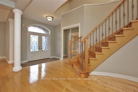 Photo 2 at 22 St Urbain Drive, Vellore Village, Vaughan