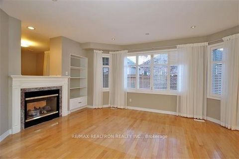 Photo 8 at 22 St Urbain Drive, Vellore Village, Vaughan
