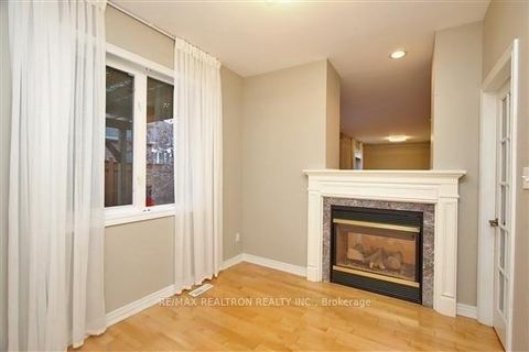 Photo 9 at 22 St Urbain Drive, Vellore Village, Vaughan