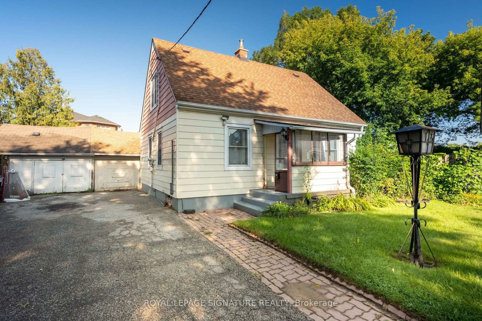 15 Kemp Square, Amesbury, Toronto 
