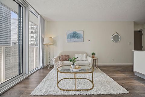Photo 7 at 2801 - 100 Harbour Street, Waterfront Communities C1, Toronto