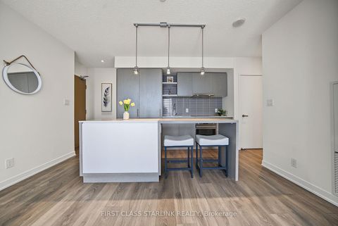 Photo 8 at 2801 - 100 Harbour Street, Waterfront Communities C1, Toronto