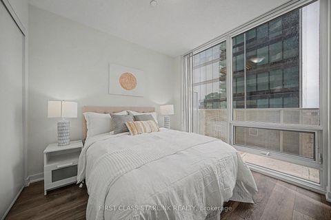 Photo 17 at 2801 - 100 Harbour Street, Waterfront Communities C1, Toronto