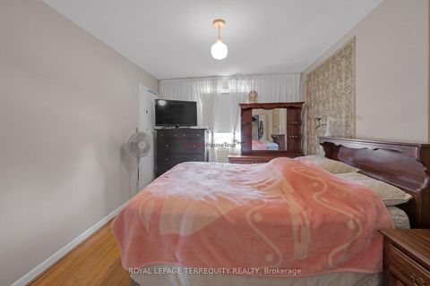 Photo 12 at 11 Dixiana Court, Jane Heights, Toronto