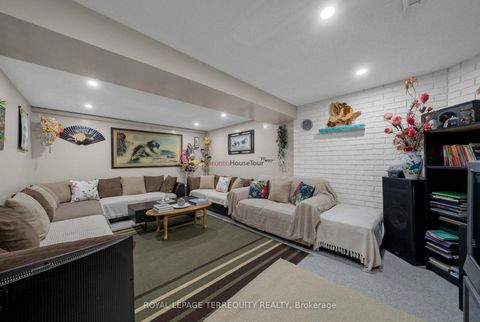 Photo 20 at 11 Dixiana Court, Jane Heights, Toronto