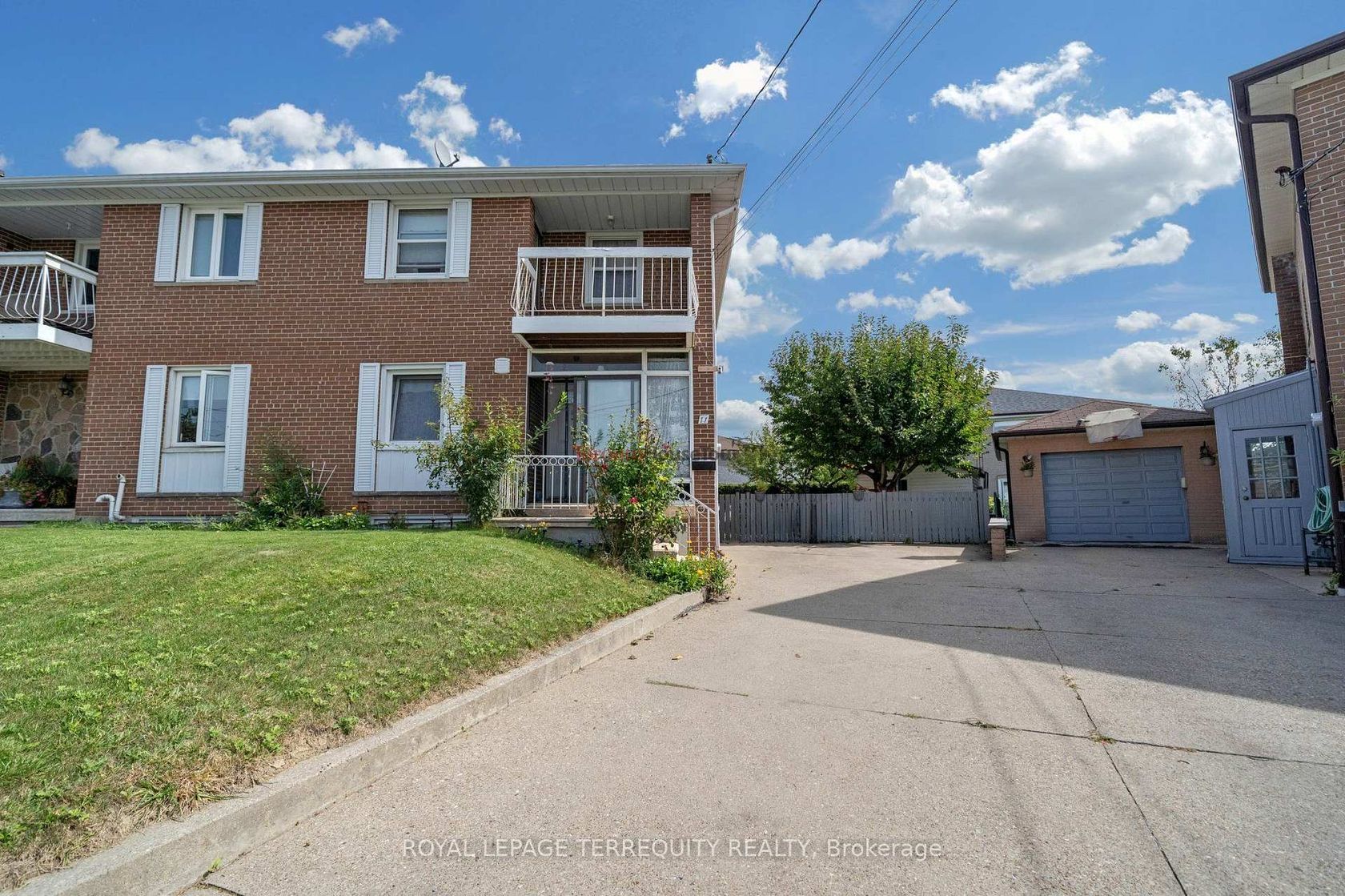 11 Dixiana Court, Jane Heights, Toronto 