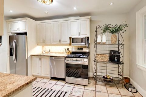 Photo 10 at 57 Edith Drive, Eglinton, Toronto