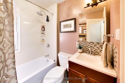 Photo 22 at 57 Edith Drive, Eglinton, Toronto