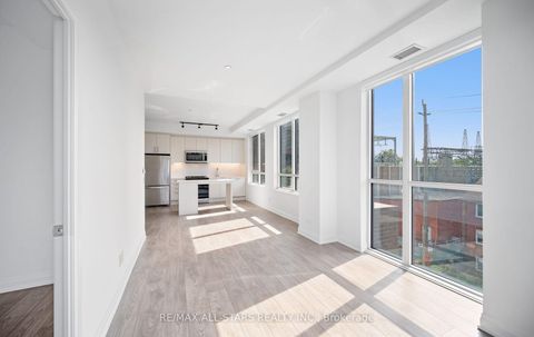 Photo 9 at 315 - 286 Main Street, Danforth, Toronto