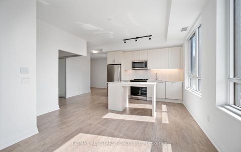 Photo 10 at 315 - 286 Main Street, Danforth, Toronto
