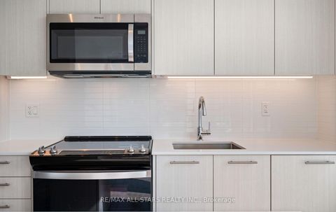 Photo 15 at 315 - 286 Main Street, Danforth, Toronto