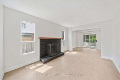 Photo 3 at 232 Kozlov Street, West Bayfield, Barrie