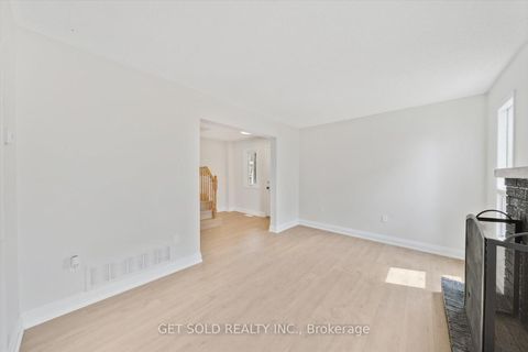Photo 4 at 232 Kozlov Street, West Bayfield, Barrie